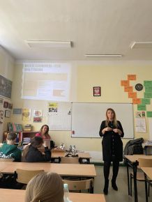 UNIWERSYTET W MURACH SZKOŁY 