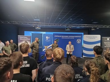 UCZNIOWIE I LO NA ZAWODACH STRZELECKICH